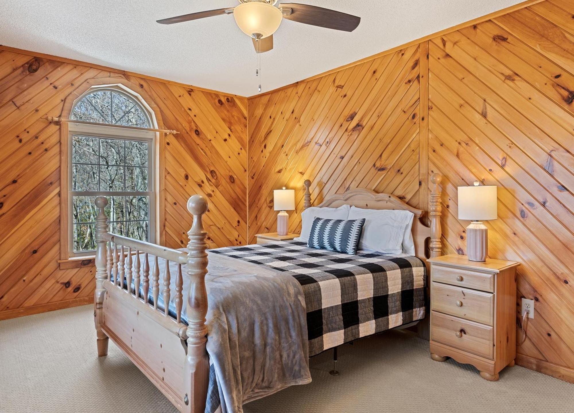 Maggie Valley Cabin With Beautiful Mountain Views, Hottub, Pet Friendly, Gameroom, Fireplace Eksteriør bilde