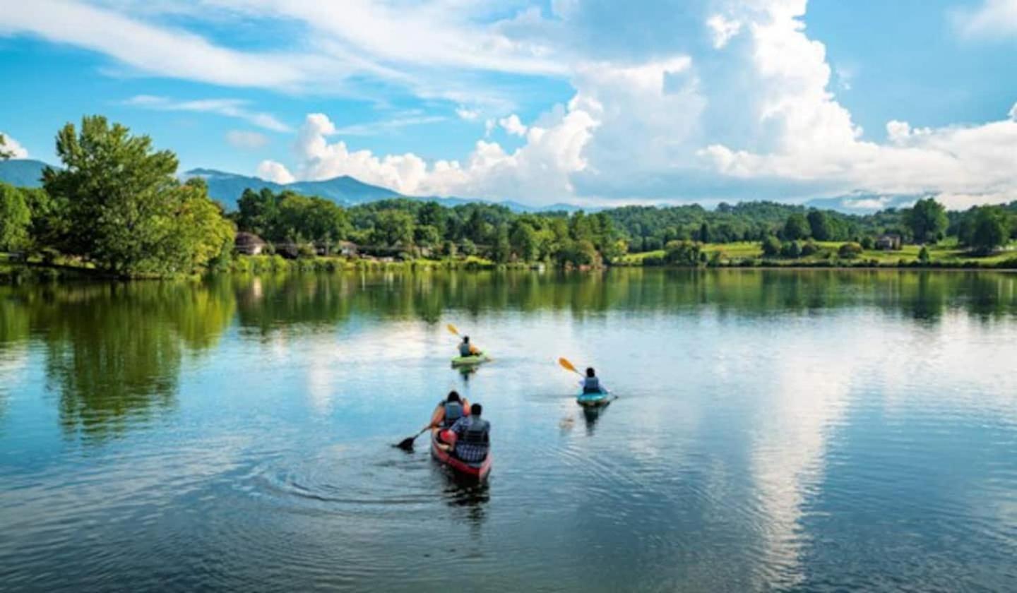 Maggie Valley Cabin With Beautiful Mountain Views, Hottub, Pet Friendly, Gameroom, Fireplace Eksteriør bilde