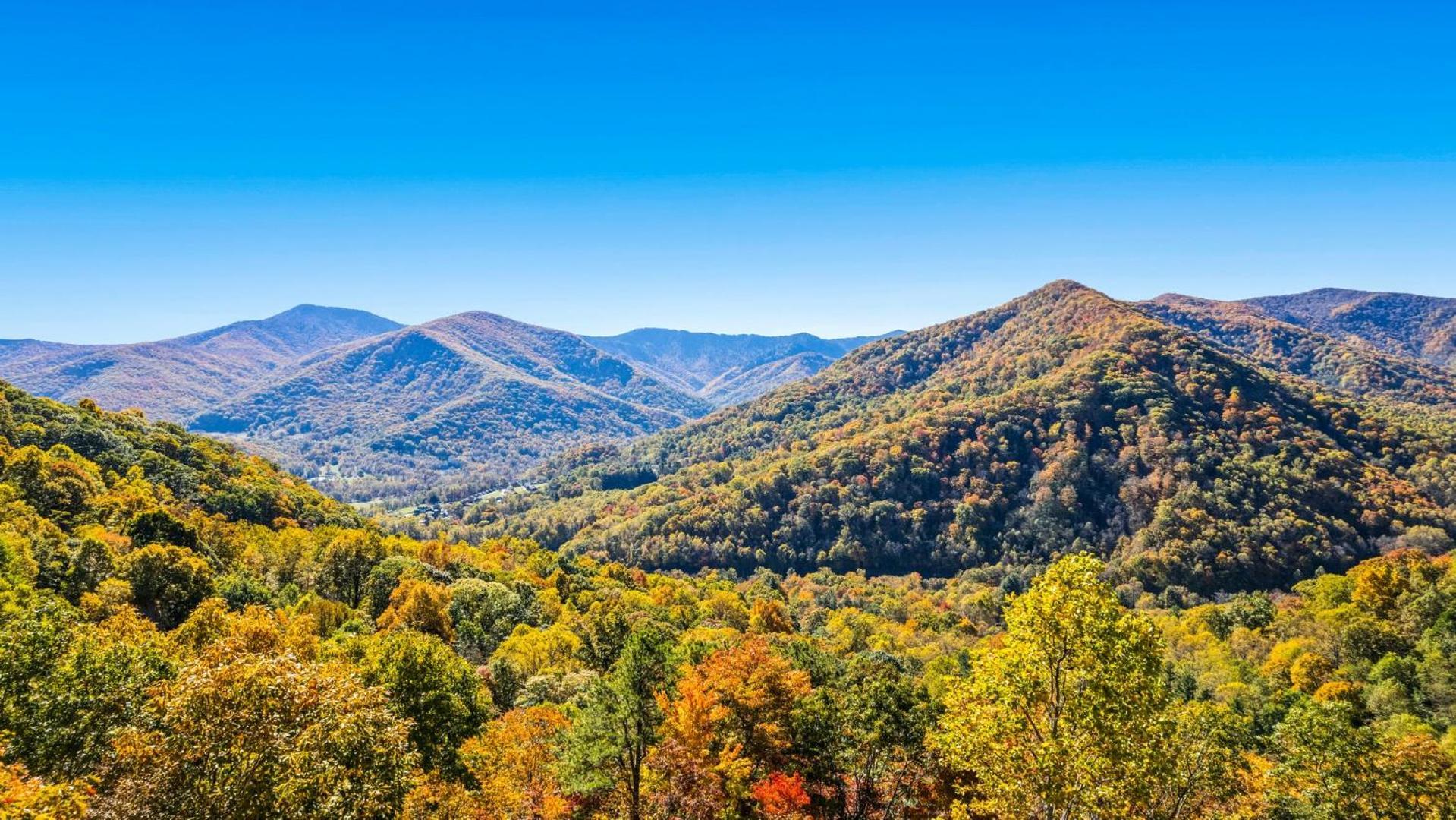 Maggie Valley Cabin With Beautiful Mountain Views, Hottub, Pet Friendly, Gameroom, Fireplace Eksteriør bilde